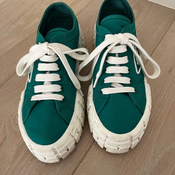 Prada Women's Double Wheel Platform Sneakers Nylon Green made in Italy - Picture 8 of 11